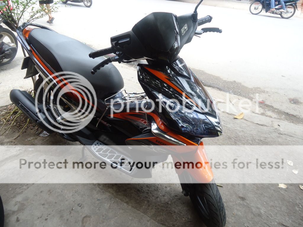 Air Blade việt lên Thái theo phong cách Zin, xe đẹp như AB mới, bấm cái xem nào.... - 1